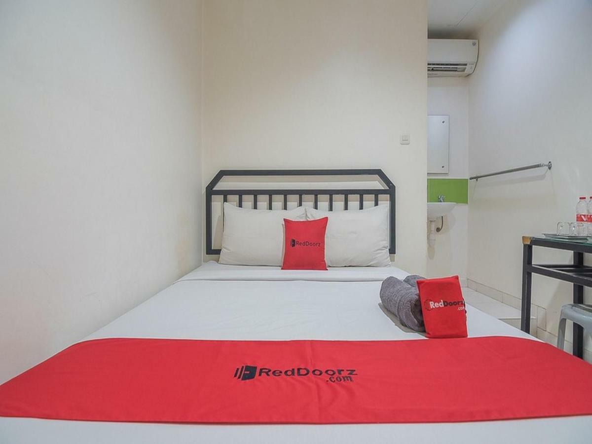 Reddoorz Near Nagoya Citywalk Batam 2 Eksteriør billede
